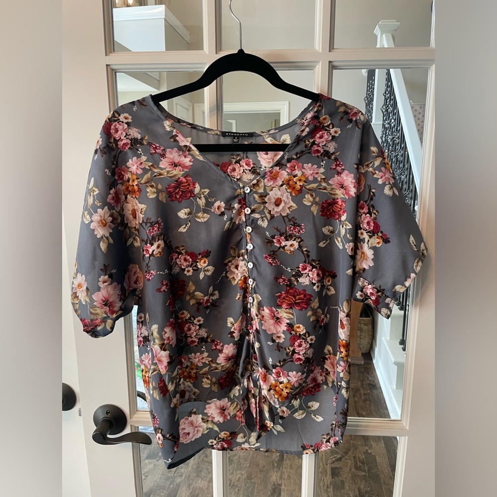 Staccato blouse!